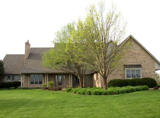 5770 E Queenwood Rd, Groveland, IL 61535