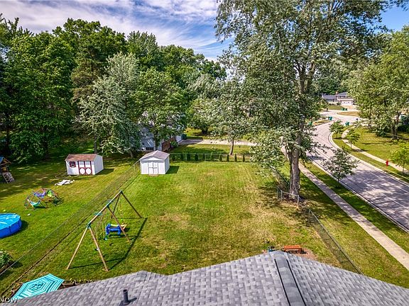5th image of 2381 Sherwin Dr