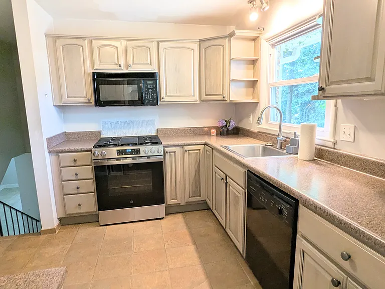 3453 Santa Fe Trl — Photo 5