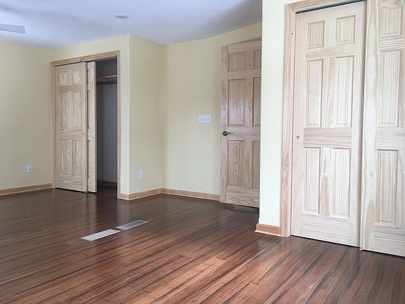 5th image of 138 N Watertown St