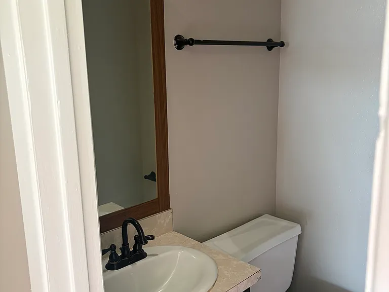 1022 Bland Dr — Photo 6