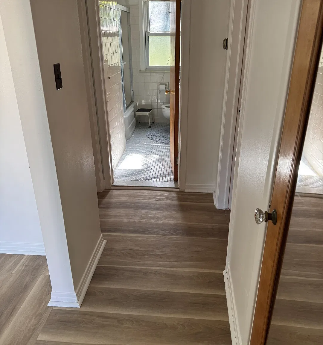 3 bed, 1155 sqft, $2,200 — Photo 2