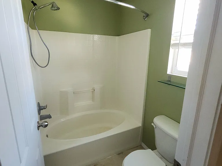 209 E Interlochen Ln — Photo 25