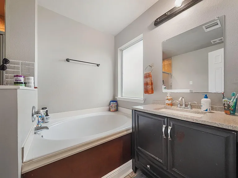 4006 Raspberry Ct — Photo 12