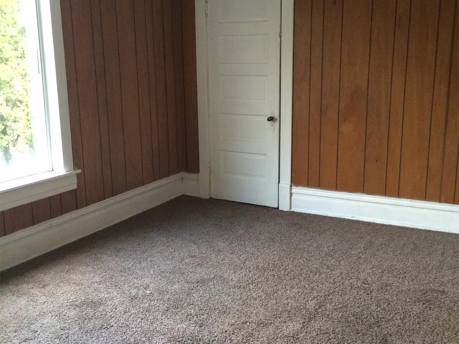 219 Jackson St - * — Photo 4