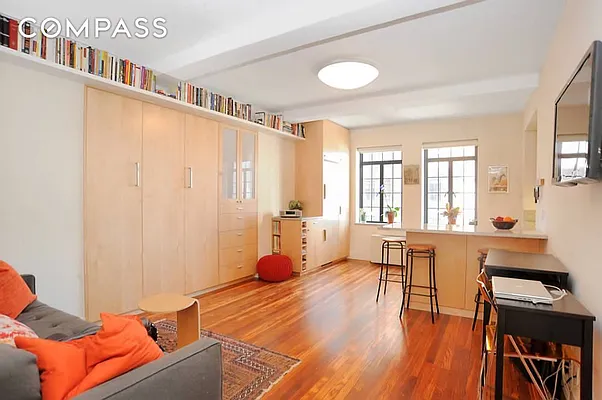 Rented by Compass | media 10