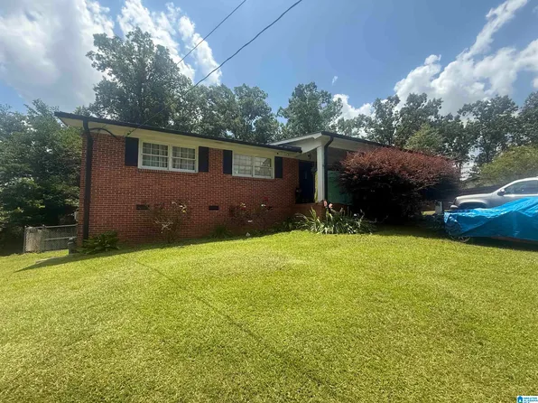 1216 Arklow Rd, Weaver, AL 36277