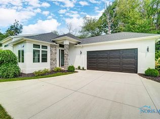 1701 Deer Trail Dr, Toledo, OH