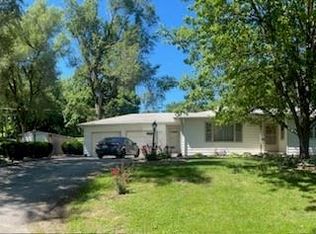 1603 Green Valley Rd, Saint Joseph, MO 64505