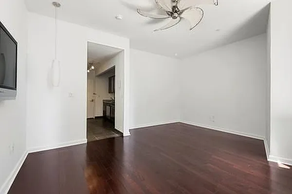 Rented by Real Direct | media 2