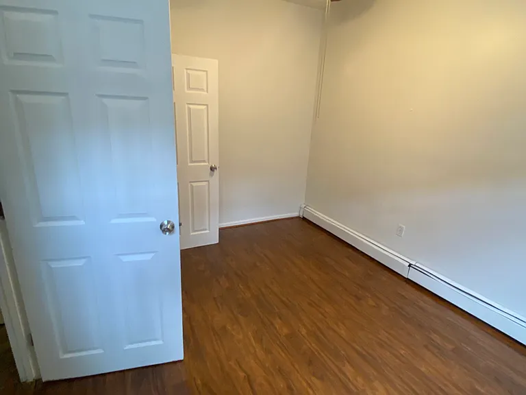 32 Cunard St #3 — Photo 10
