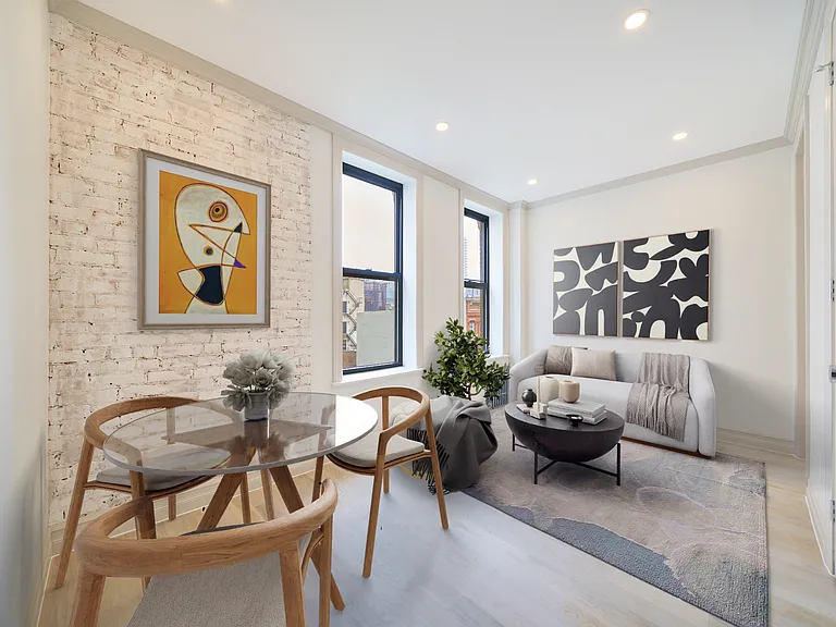 400 E 74th St #19 — Photo 3