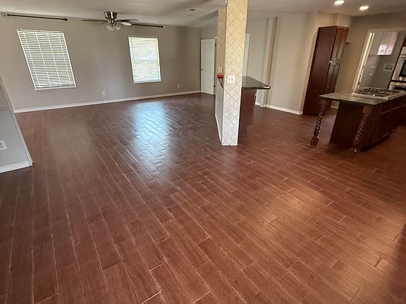 4th image of 2716 Devon Rd
