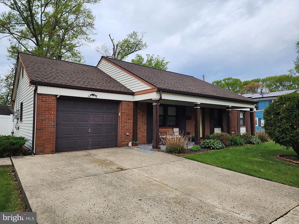 1st image of 42 Neptune Ln
