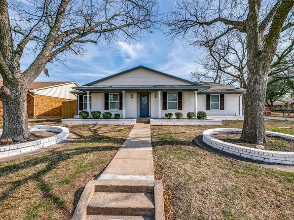 2632 Brook Hollow Ln, Mesquite, TX 75150