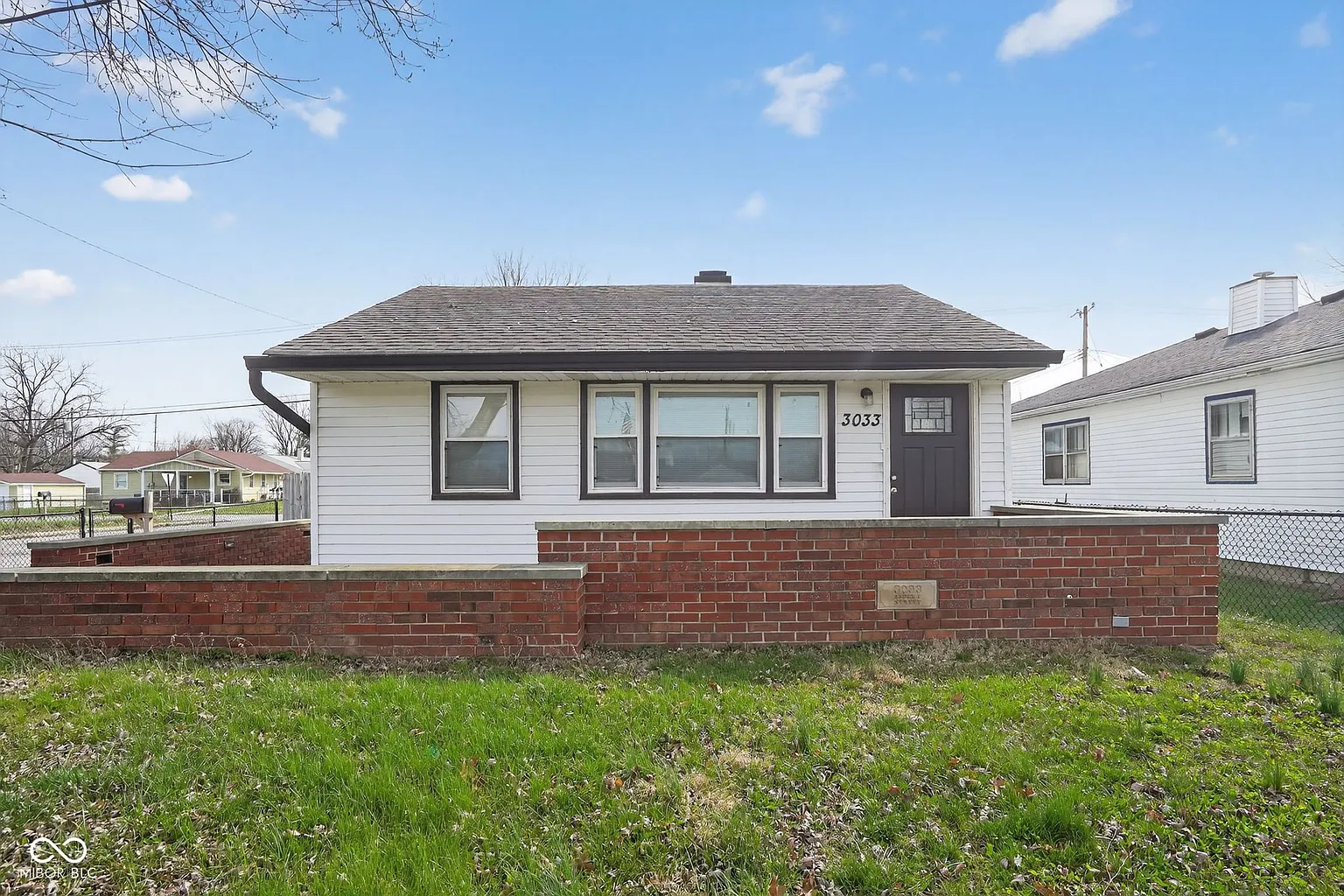 3033 Asbury St photo 1