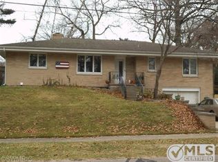 3061 Beach St, Muskegon, MI 49441