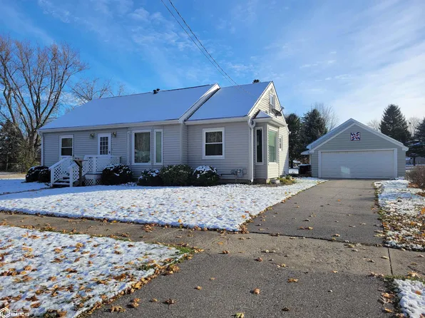 614 SE 1st St, Eagle Grove, IA 50533