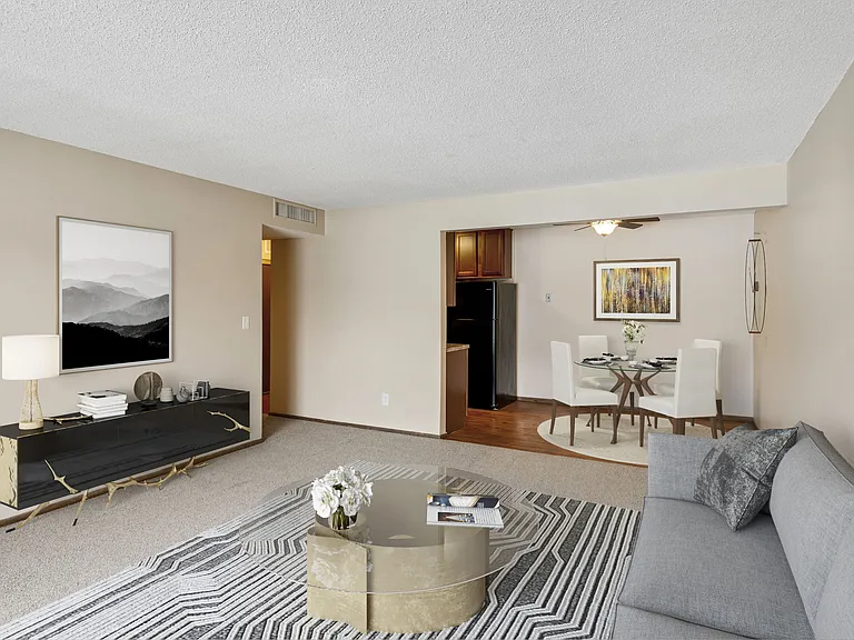 Willoway Apartments — Photo 8