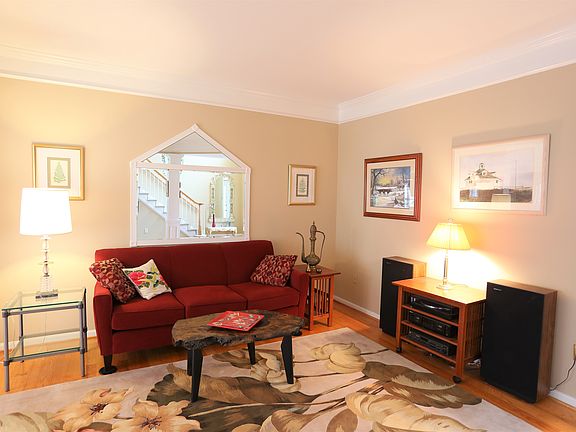2nd image of 18042 Wheatridge Dr