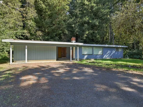94921 Lindgren Ln, North Bend, OR 97459