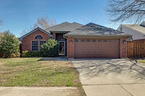 2107 Ridgecliff Dr Photo 1