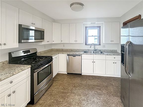 5th image of 5610 Renwood Dr
