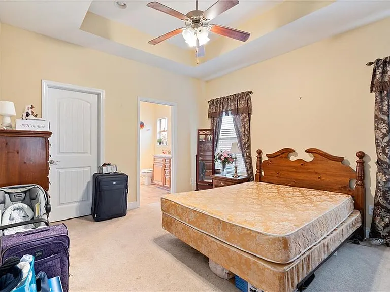 2520 Bluebeard Ln E — Photo 9