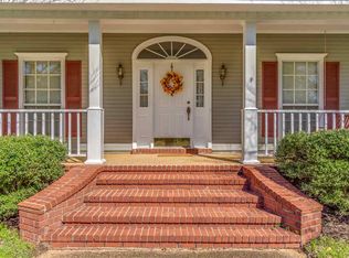 1045 Crisler Rd, Terry, MS 39170