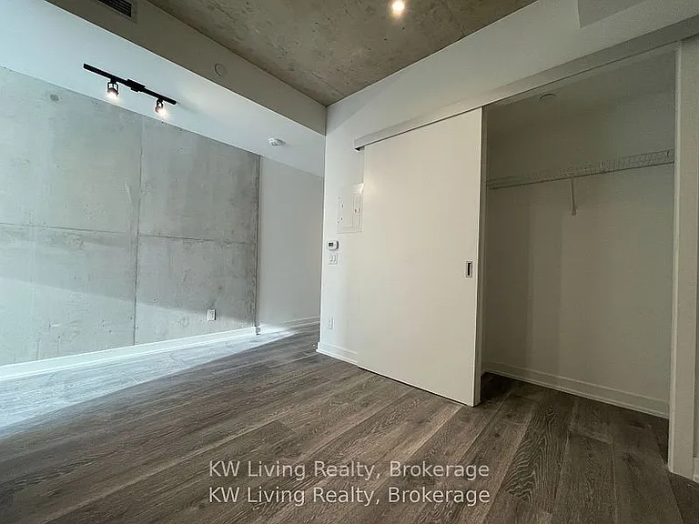 55 Ontario St #315 — Photo 10