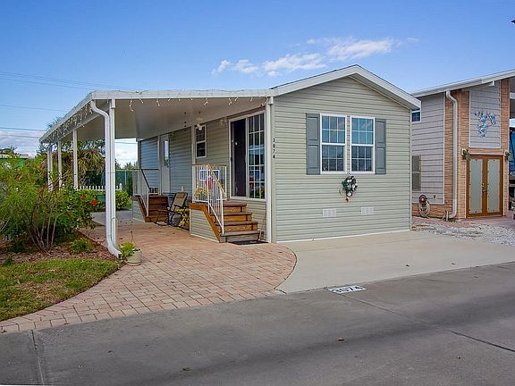 3rd image of 3074 Centaur Ln Unit 19