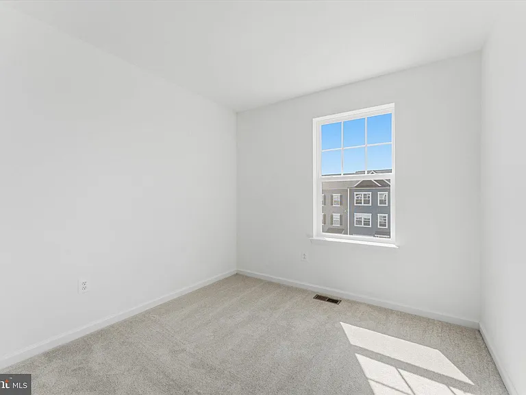 505 Fontana Cir — Photo 21