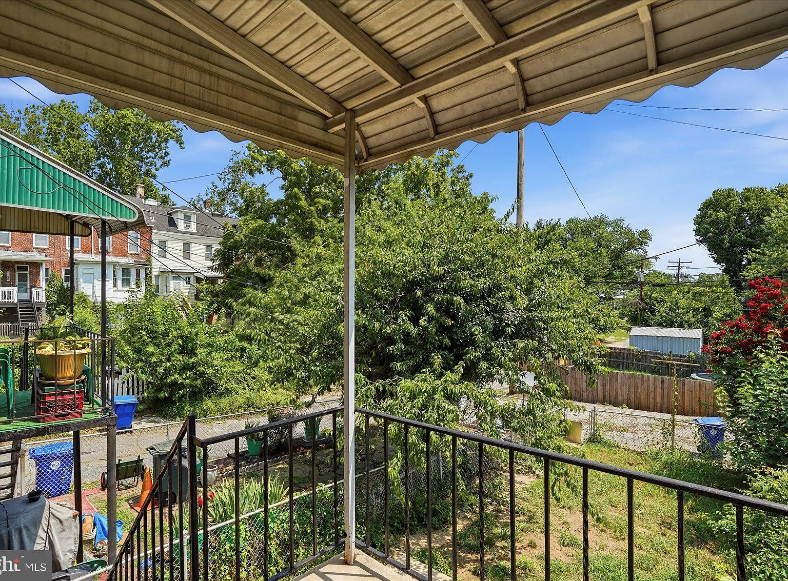 3 bed, 1.5 bath, 1596 sqft, $1,800 — Photo 3