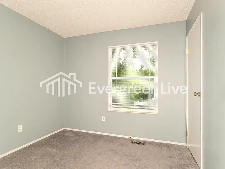 1333 Nutmeg Dr — Photo 9