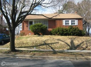 8322 Donoghue Dr, Hyattsville, MD 20784