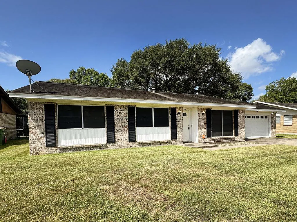 2007 Mission Dr — Photo 3