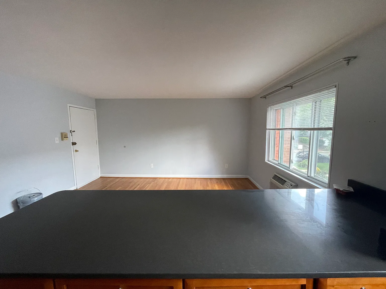 1 bed, 675 sqft, $2,000 — Photo 3