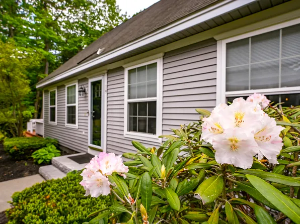 19 Pine Valley Road, Old Orchard Beach, ME 04064
