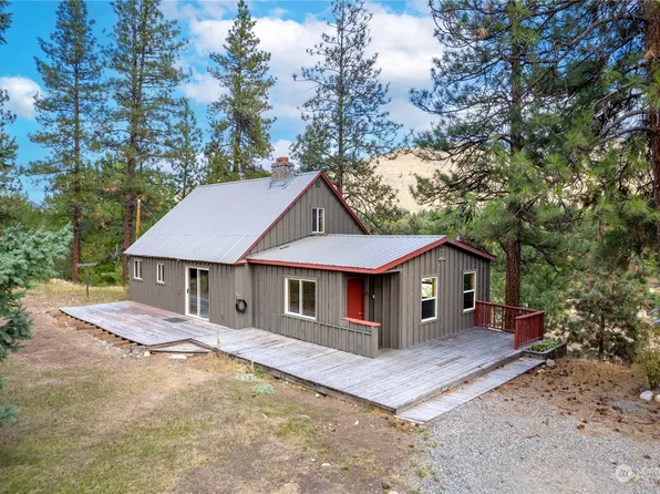 352 W Chewuch Road, Winthrop, WA 98862