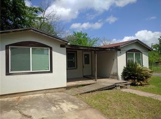 108 Stach Dr, Elgin, TX 78621