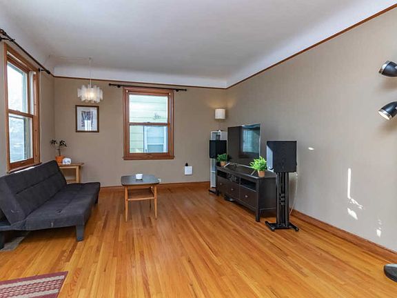 3rd image of 5624 39th Ave S