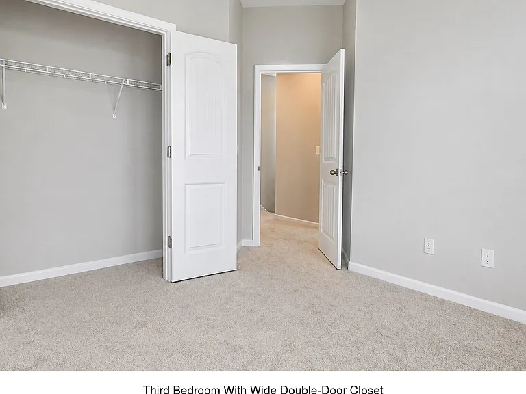 320 Beacons Pl — Photo 17