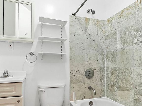 5th image of 219 E 32nd St APT 4B