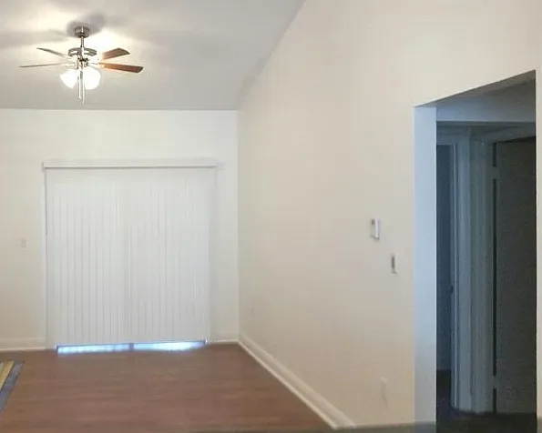 8059 SW 21st Ct — Photo 11