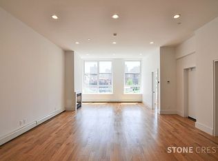 35 Union Sq #3A, New York, NY 10003