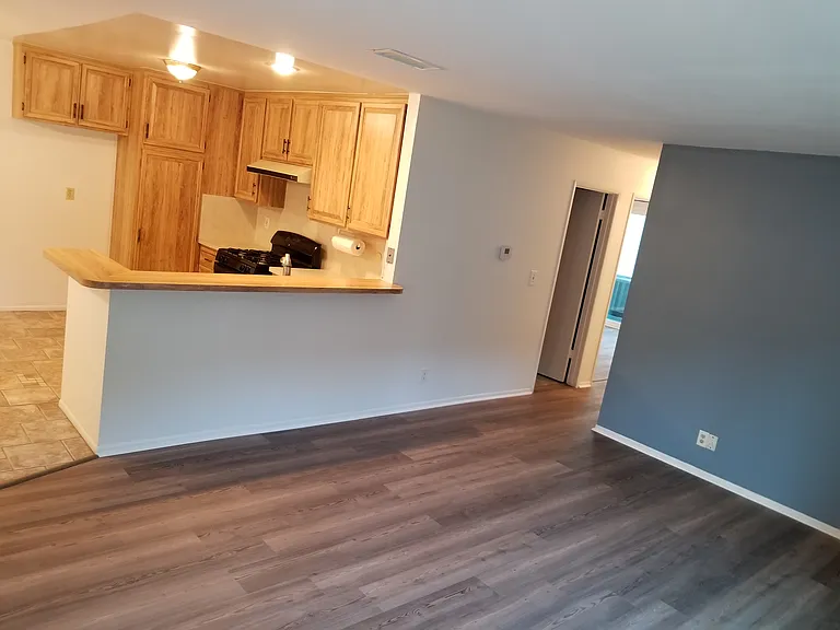 826 Vallejo Ave — Photo 3