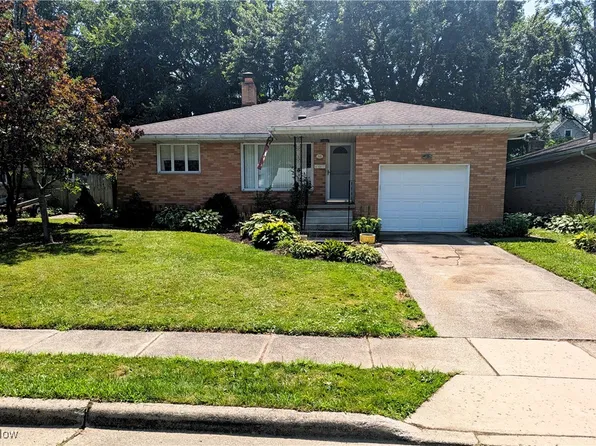 518 Notre Dame Ave, Cuyahoga Falls, OH 44221