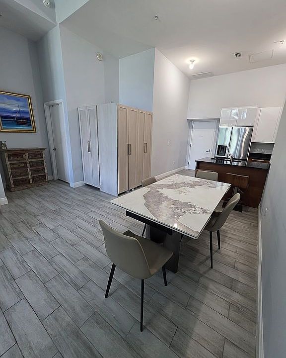 1st image of 1900 N Bayshore Dr APT 512