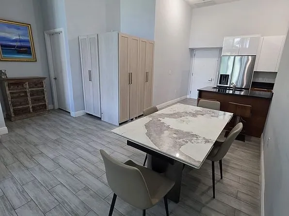 1900 N Bayshore Dr APT 512, Miami, FL 33132