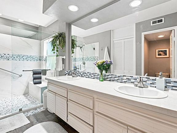 5th image of 1104 Brioso Ct